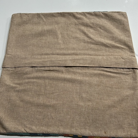 Pottery Barn pillow cover - Picture 2 of 9